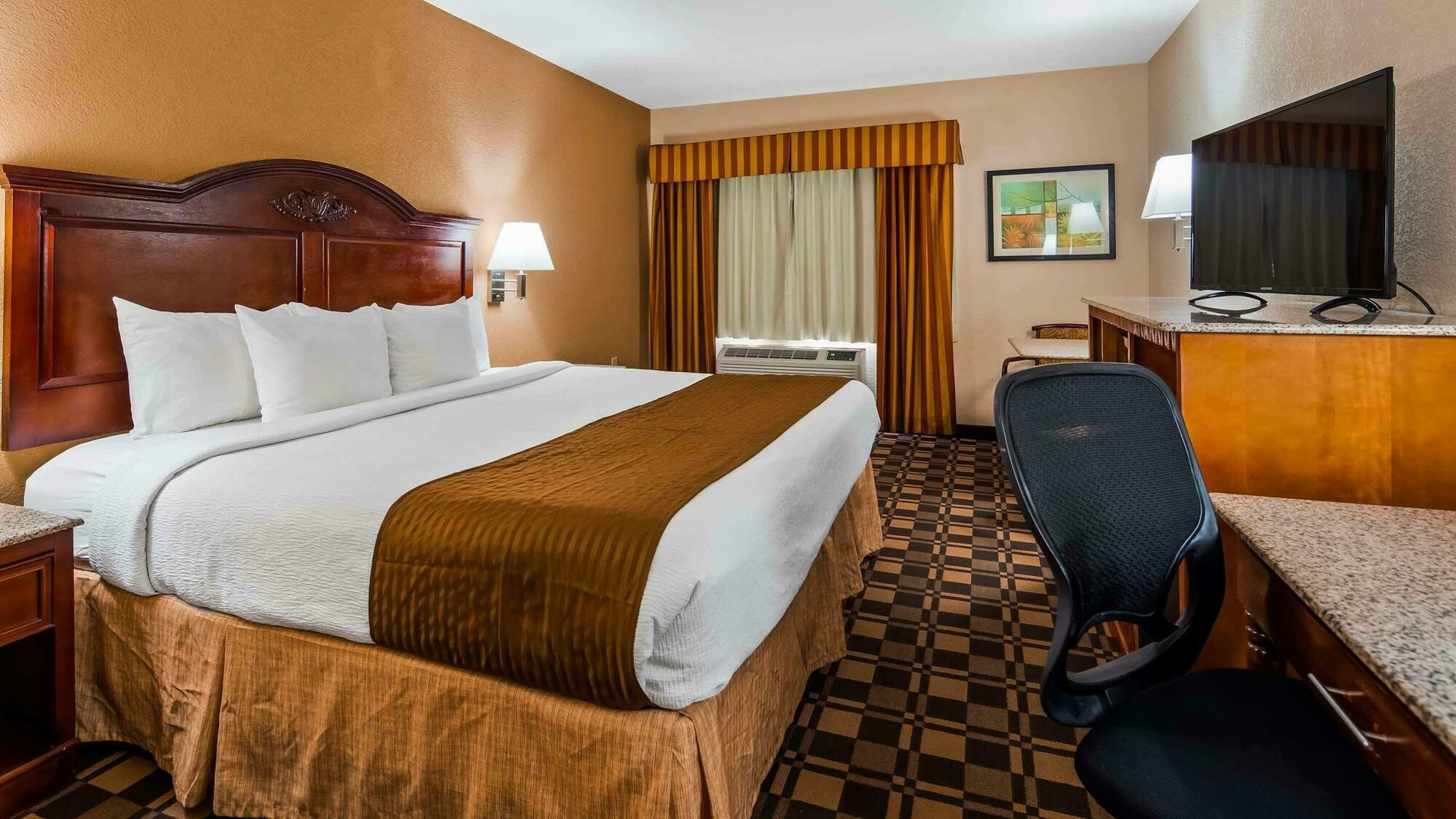 Hotel Western White Mountain 3*